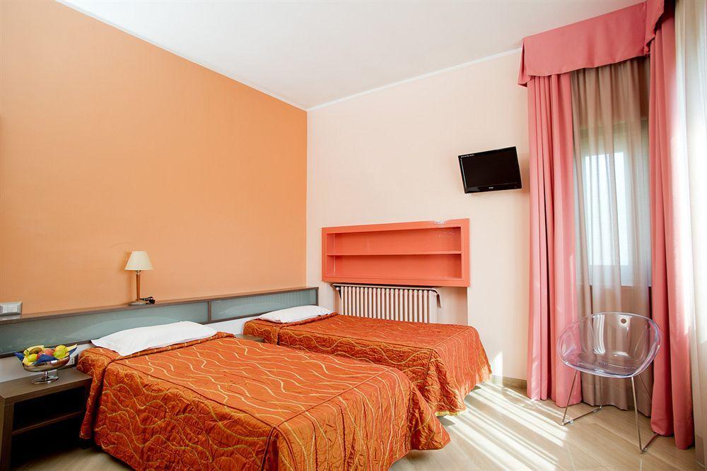 Hotel Fiera Congressi Milan Exterior photo